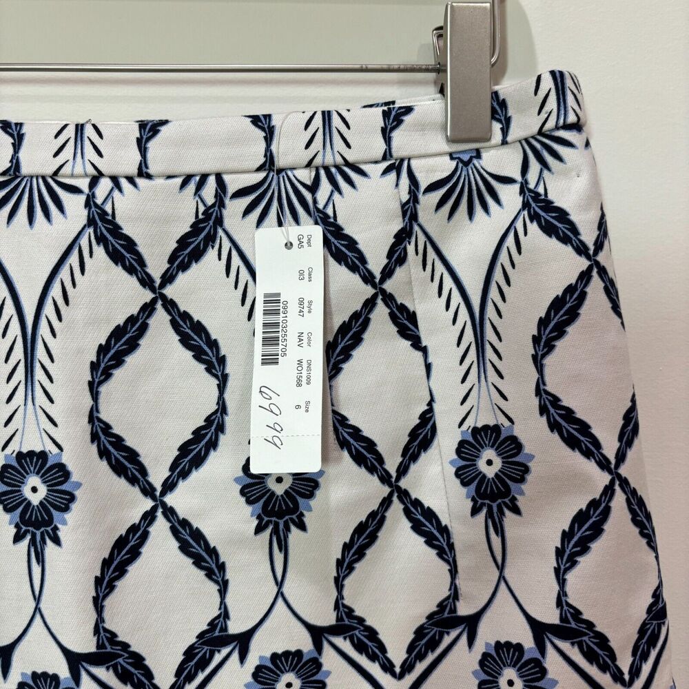 J Crew Floral Navy White Floral Mini Pencil Skirt Sz 6 Career Office Feminine - Picture 2 of 10